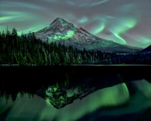 Where Can You See Aurora Borealis in Oregon?
