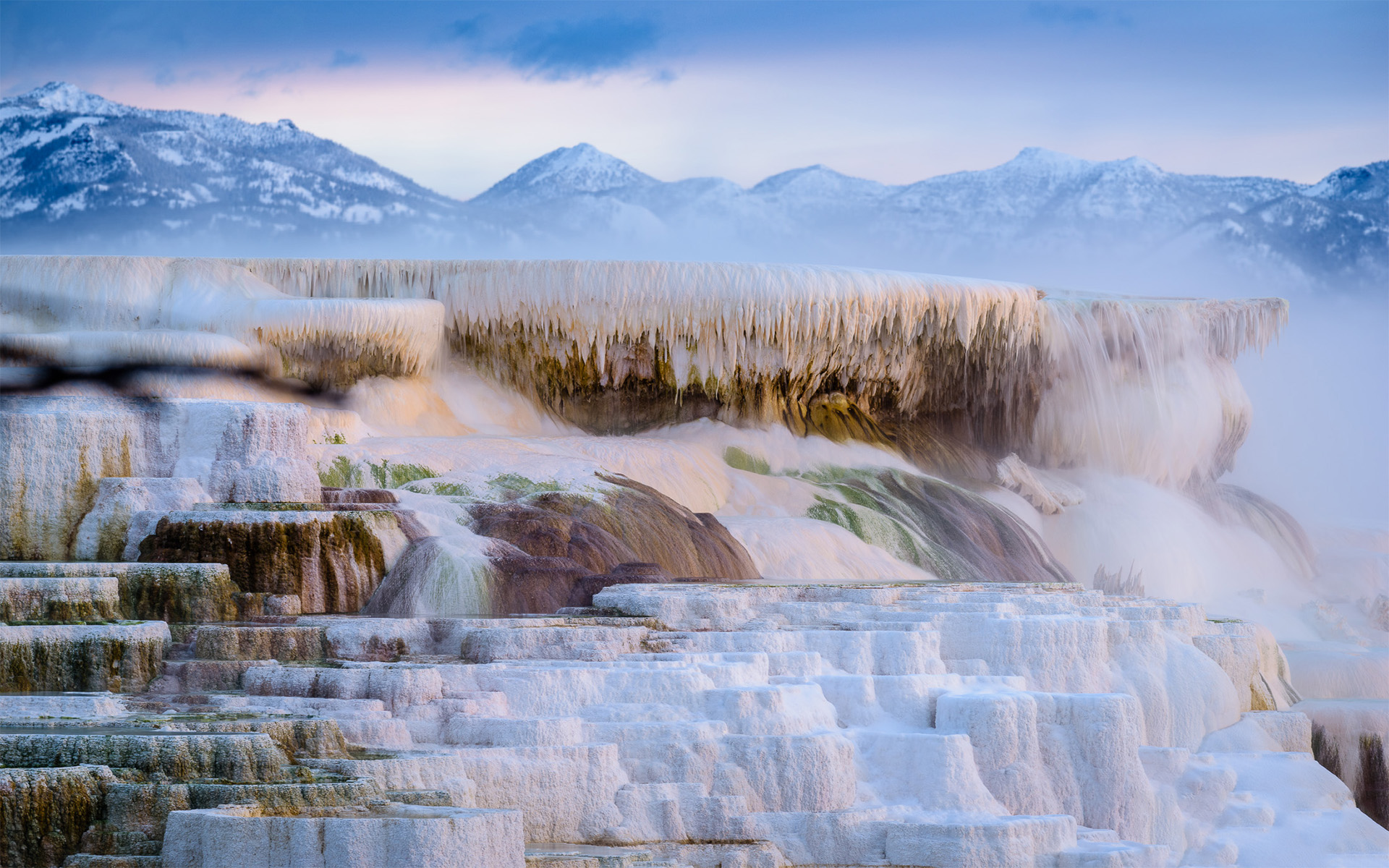 Where Can You See Aurora Borealis in Wyoming?