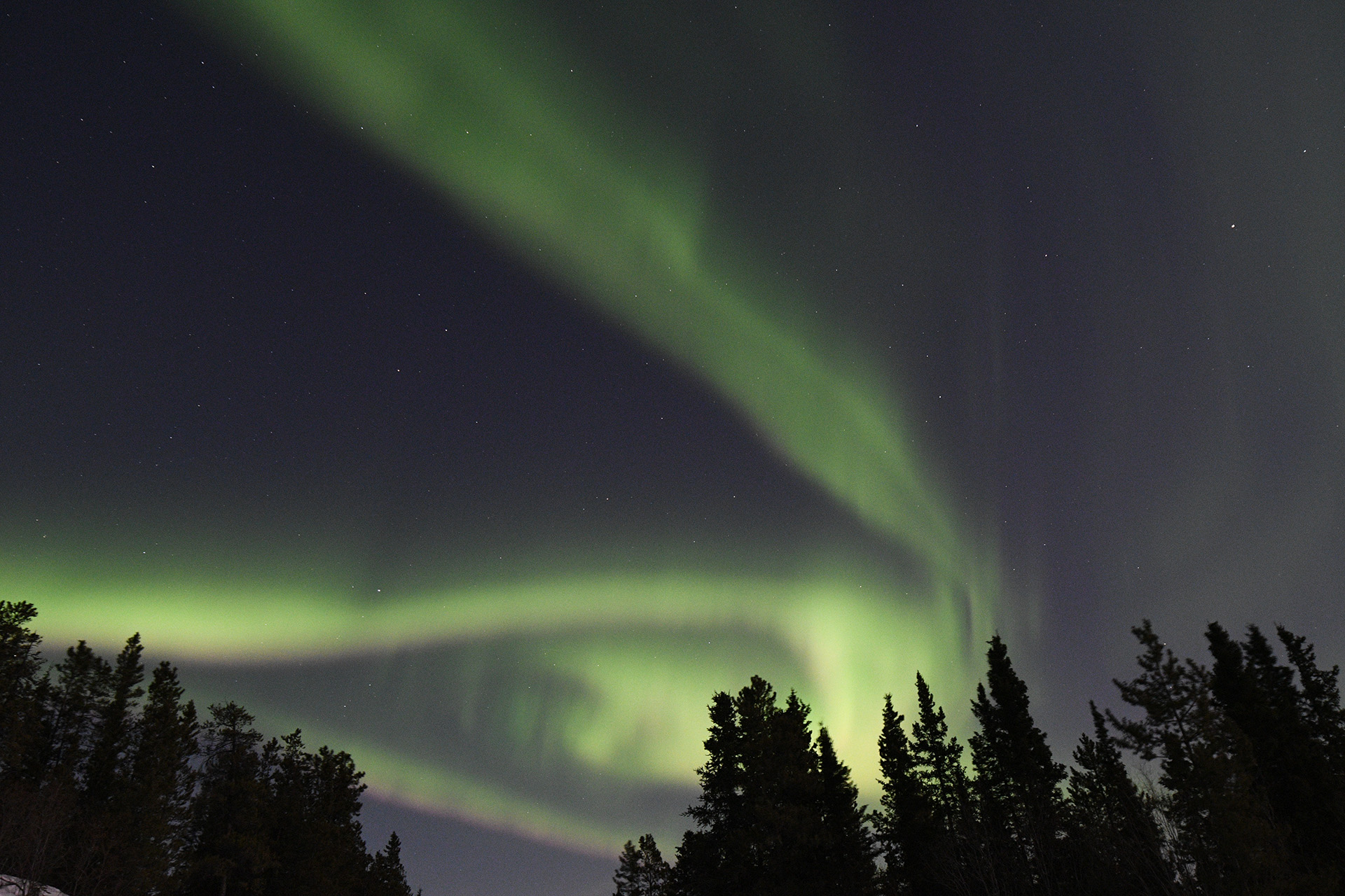 Where and When to Watch Aurora Borealis in Alberta