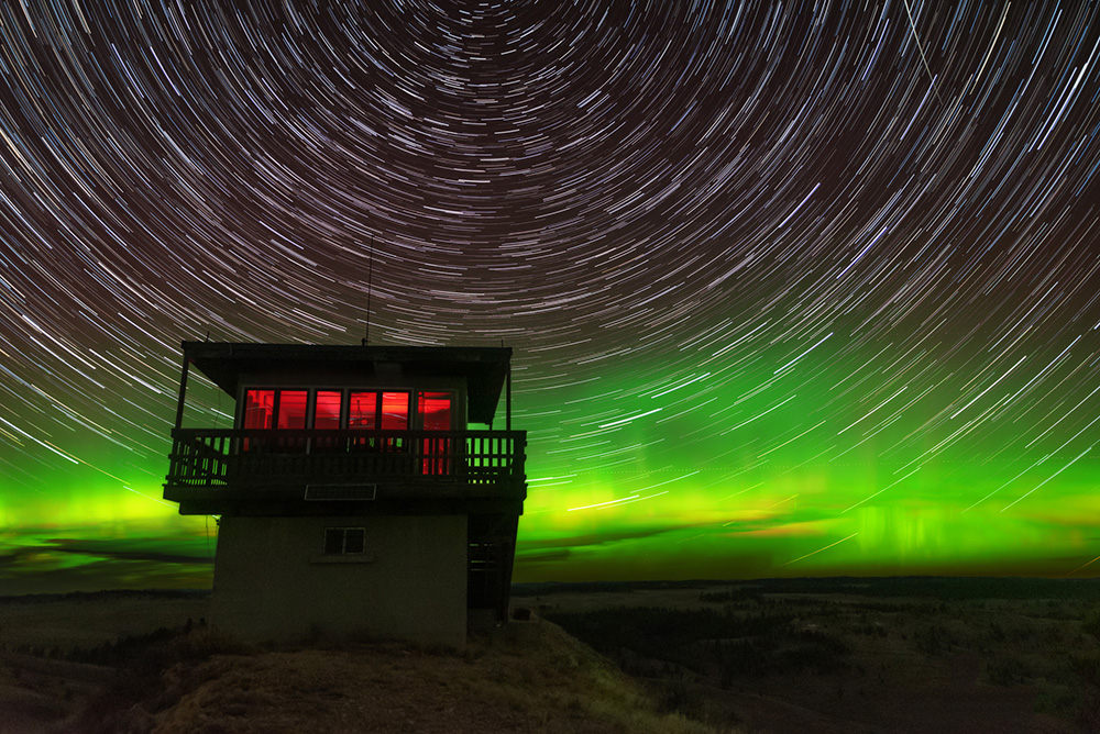 Where and When to Watch Aurora Borealis in Northwest Territories