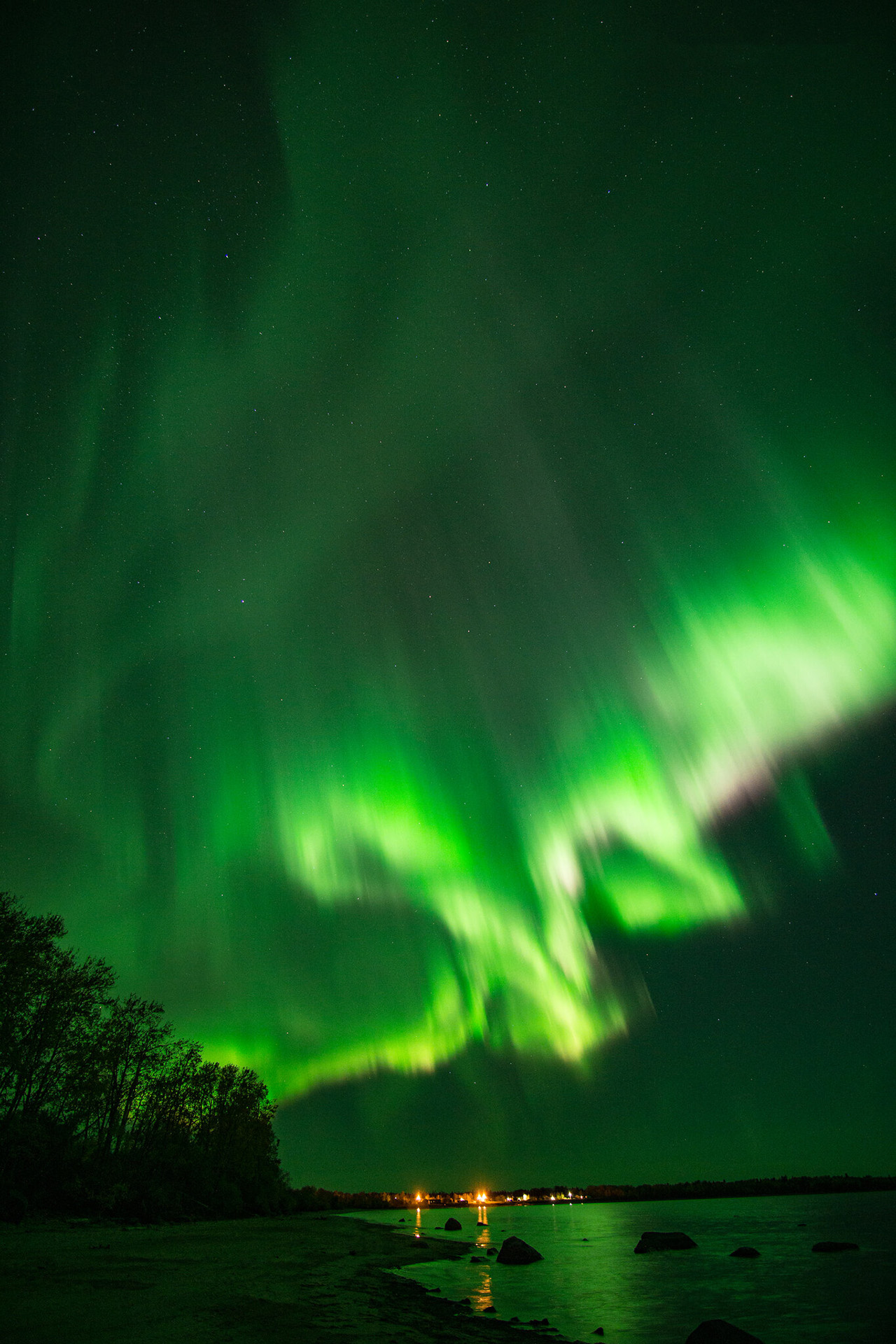 Where and When to Watch Aurora Borealis in Nunavut